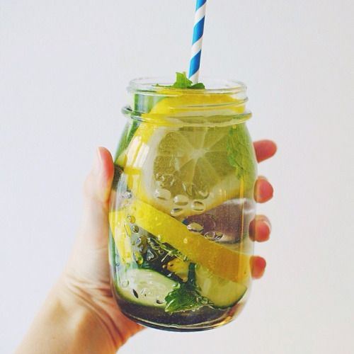 tumblr o1gjw9jXYF1ui7gpso1 500