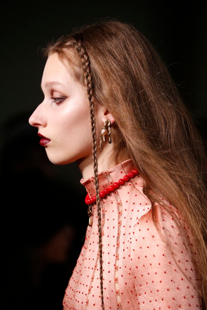 details at valentino rtw fall 2017 collection paris fashion week pfw ss17 108