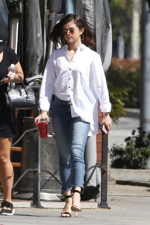 gallery 1489091115 hbz selena gomez 0308 akmgsi copy