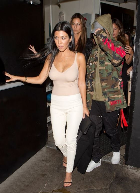 Kourtney Kardashian and Justin Bieber leaving The Nice Guy together in the same car in West Hollywood