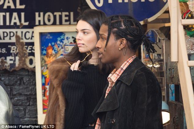 3EF5391D00000578 4381730 image a 11 1491380071387