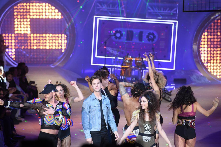 SHOWsera 4April DV2 9171