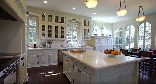 angelina jolie new mansion 6