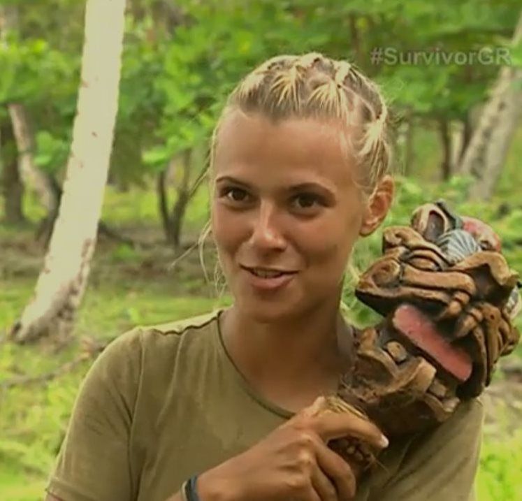 kerdise i laoura sto survivor erxetai to telos tou kosmou.w hr