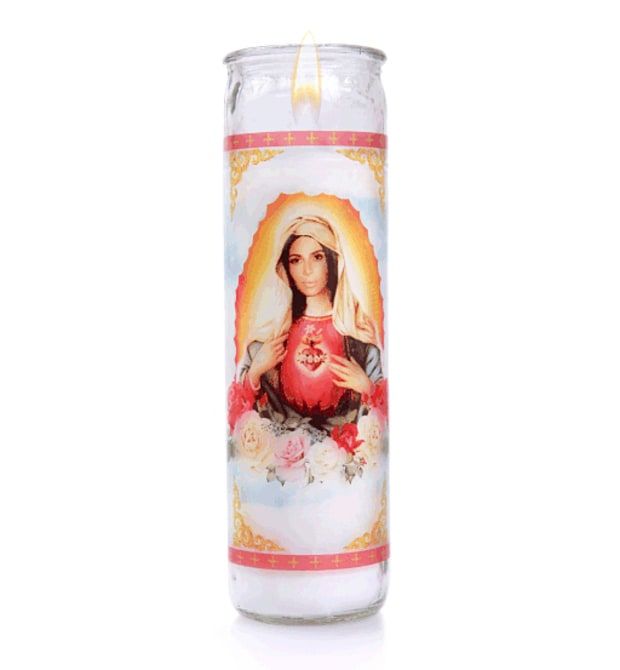 kim kardashian kimoji candle zoom acf38c40 c958 4d85 a9e5 441e4dfef64d