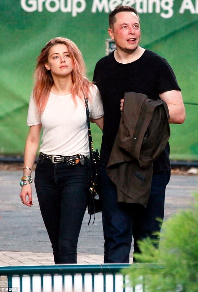 3F8B3DC200000578 4438656 image a 27 1492997663333