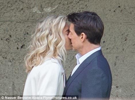 3FDBCF0900000578 4465938 image a 188 1493730167950