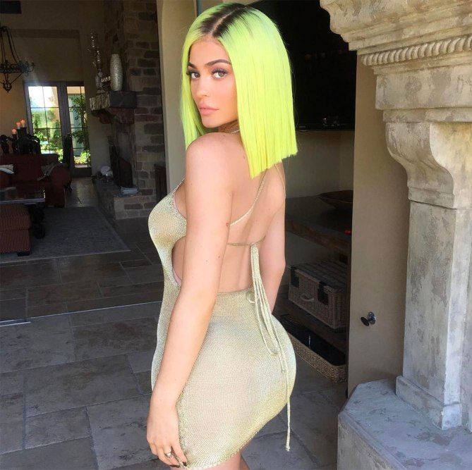 kylie jenner neon hair coachella