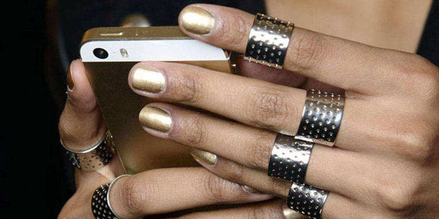 nrm 1421771858 hbz fashion apps index