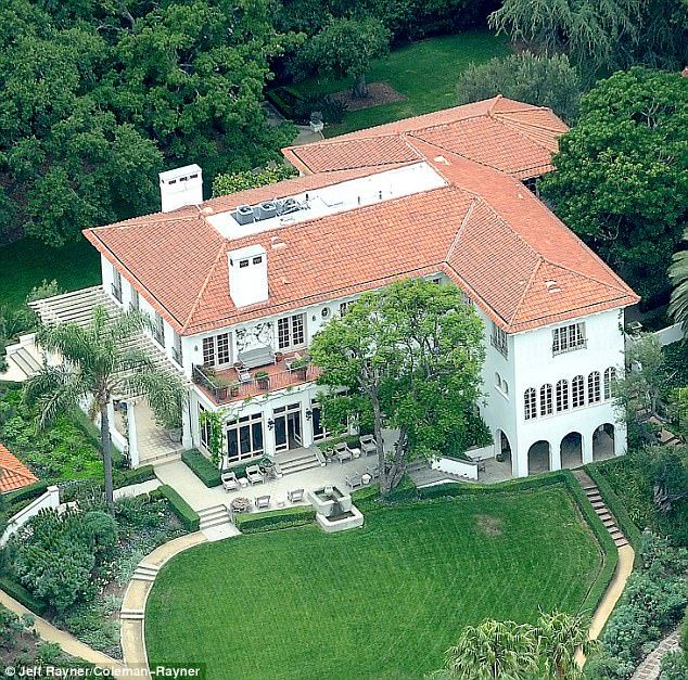 40838D2F00000578 4520768 image m 82 1495148402376