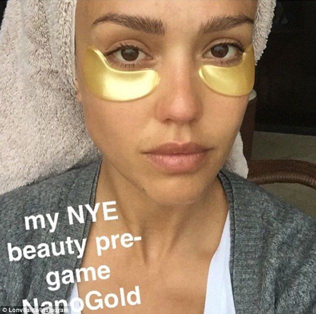 351C111300000578 3592282 Pre and post party Jessica Alba swears by the golden masks a 8 1465526665586