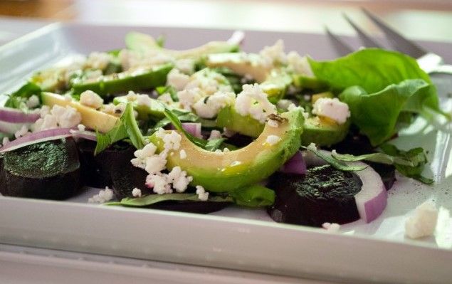 Beet and Avocado Salad31 700x4451