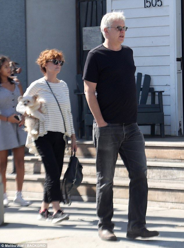 419E4C8500000578 0 image m 6 1498085408338