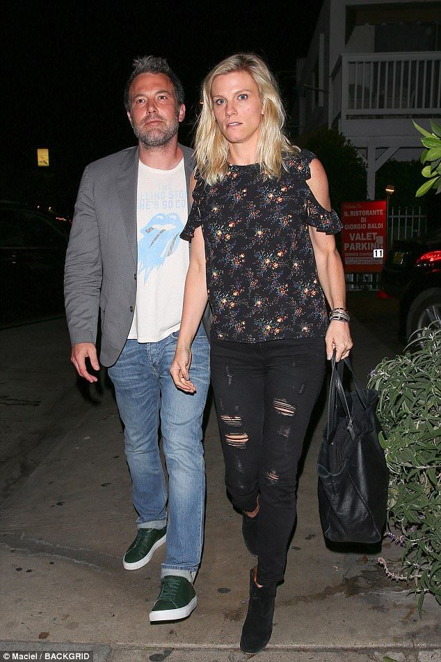 4222B7EE00000578 4676620 image a 5 1499492732778