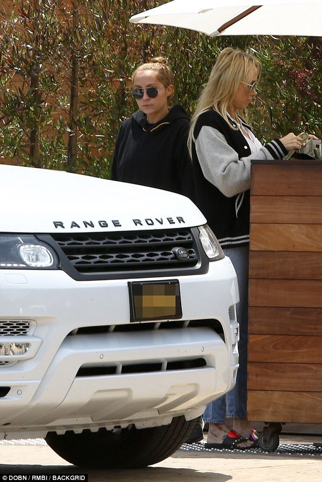 424F211D00000578 0 image a 7 1499984881500