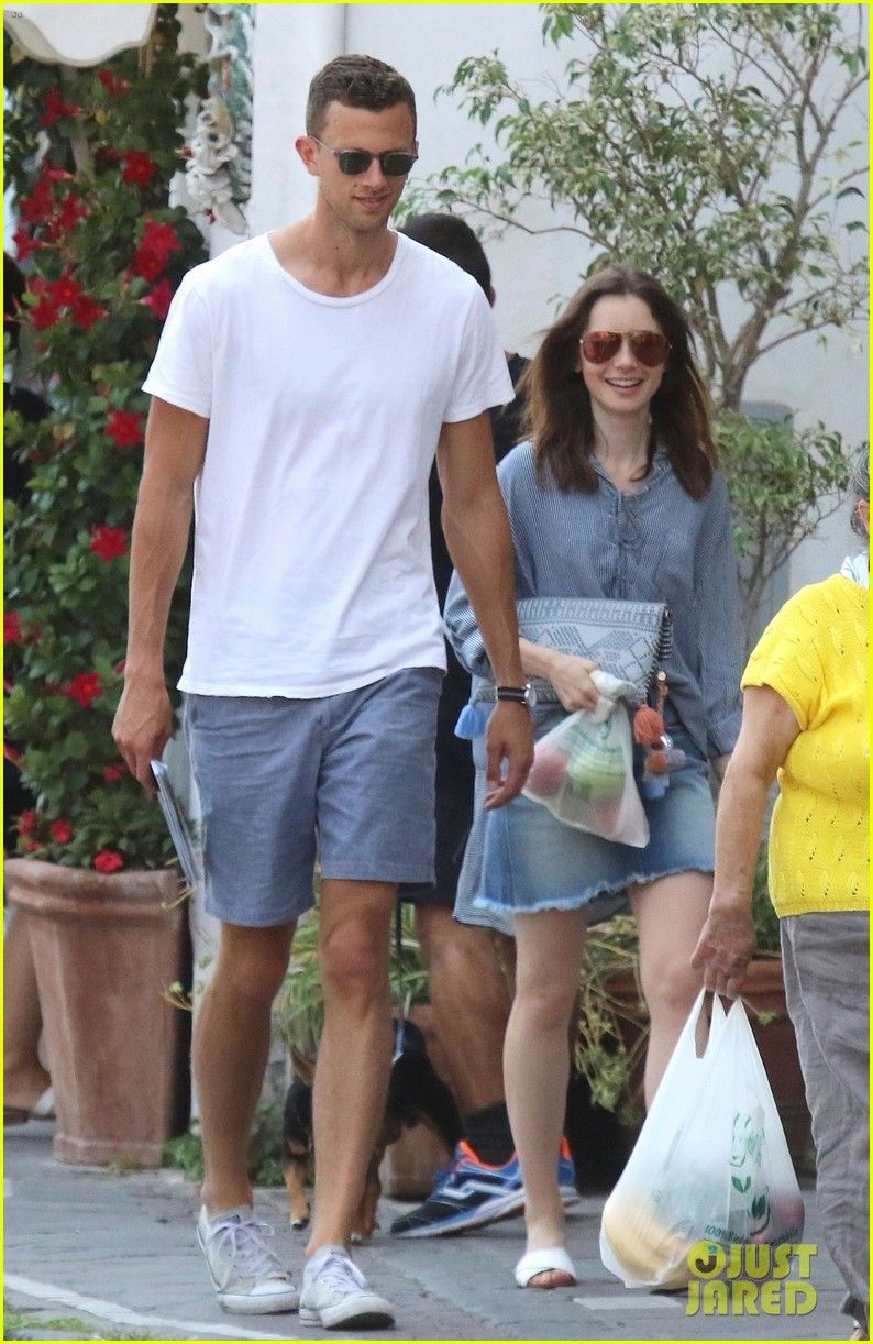 lily collins kisses jason vahn during pda filled trip to italy 05 copy