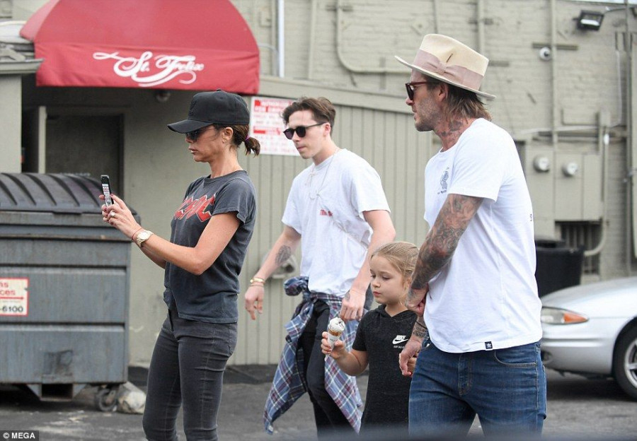 42B1E22600000578 4731170 image a 76 1501057127151