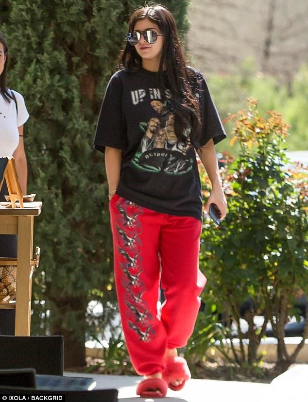 42FA779E00000578 0 image m 66 1501902166620