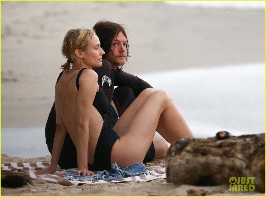 diane kruger norman reedus hit the beach in costa rica 05