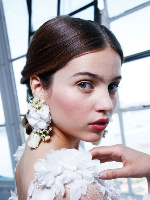 Rosy Pink Bridal Makeup From Marchesa 2017 Fashion Show