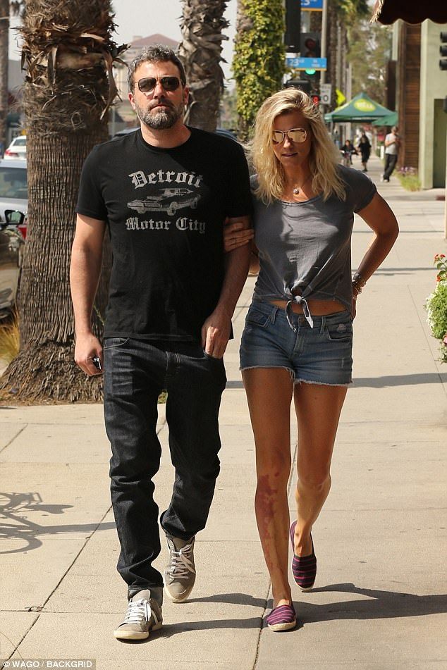 4397199C00000578 4826252 image a 69 1503776953394