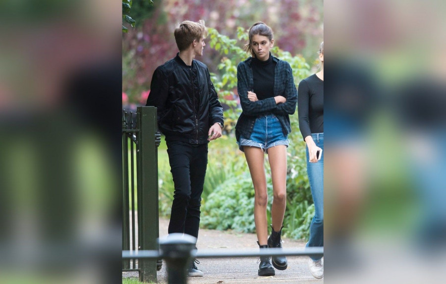 cindy crawford kids Kaia presley gerber anorexic scary skinny 06 copy