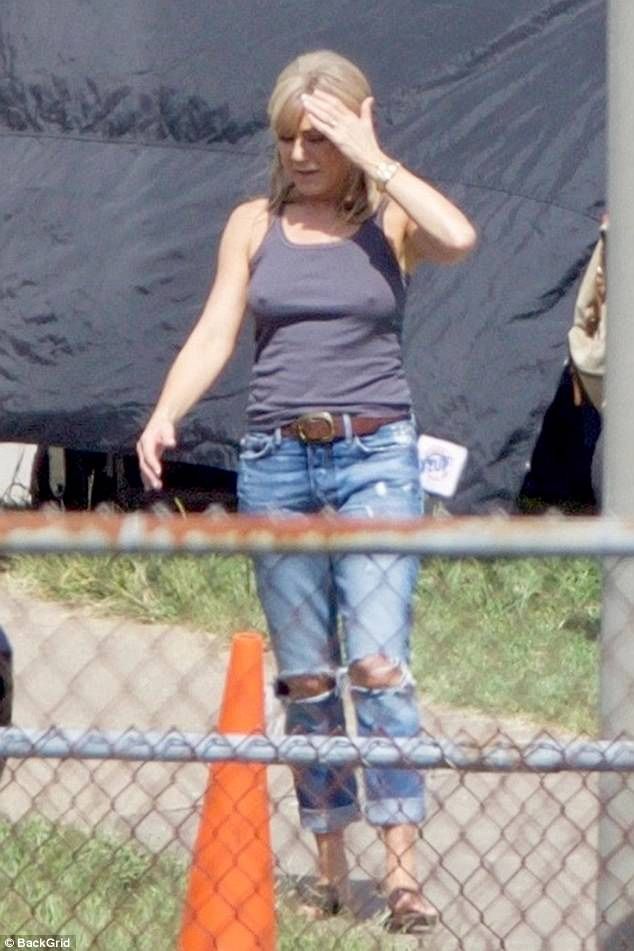 449AC6F400000578 4911862 image a 82 1506151268605