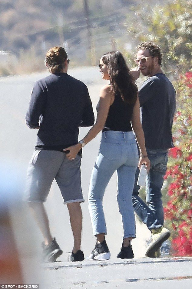 44B0AF4D00000578 0 image a 62 1506318992313