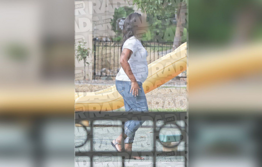 kim kardashian kanye west surrogate 01