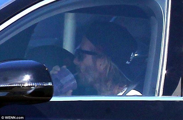 45745E9D00000578 0 image a 78 1508329882245