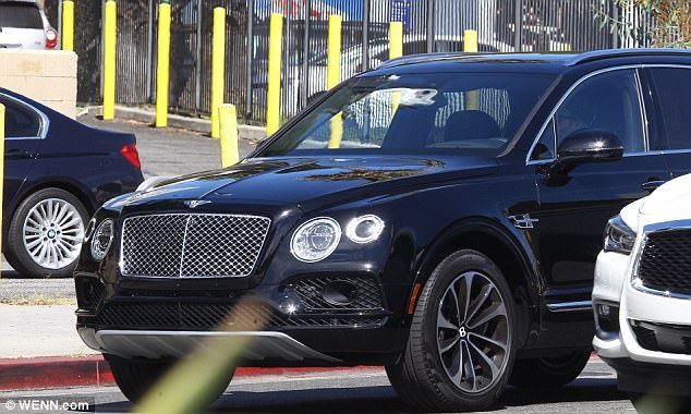 45745EA800000578 0 image a 77 1508329880014