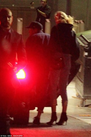 4589D95400000578 0 image a 69 1508579759907