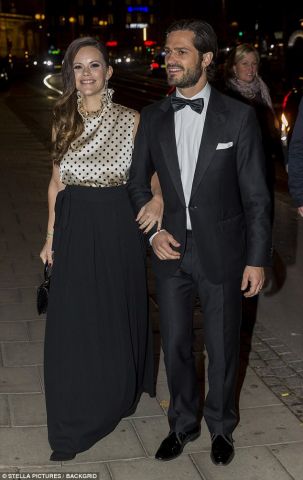 4586AB0300000578 0 image m 15 1508572931373