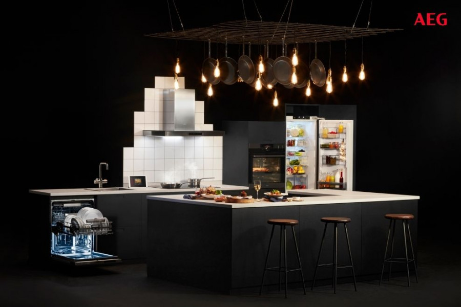 aeg kouzina overall 22