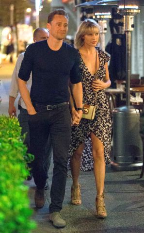 rs 634x1024 160710072938 634.taylor sift tom hiddleston.cm.71016