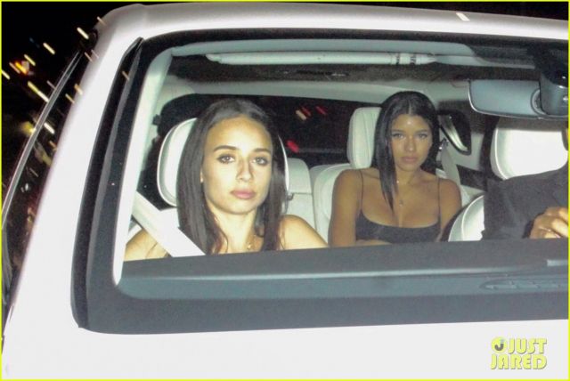 the weeknd goes on a date with yovanna ventura 03