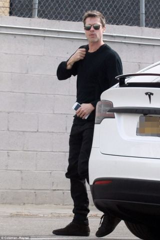 4675276E00000578 5094899 image a 41 1510975460108