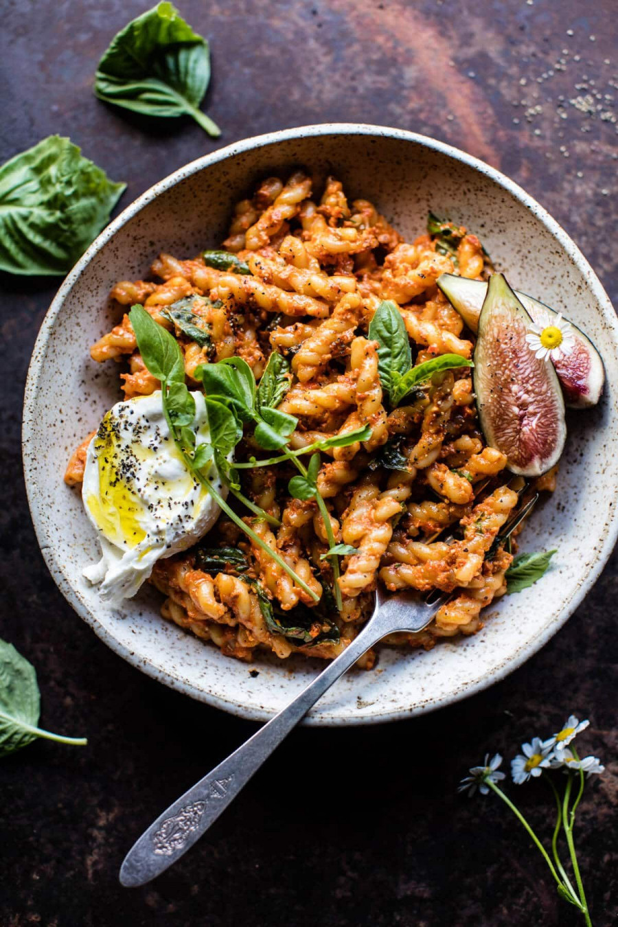 Simple Roasted Red Pepper Pasta 1