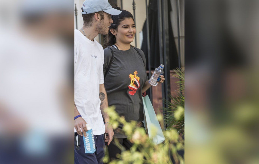 kylie jenner pregnancy cravings weight gain 01