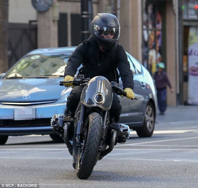 4718912300000578 0 image m 58 1512700716485