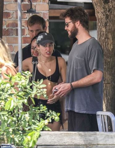 47F66DF900000578 5257295 image a 86 1515649950200