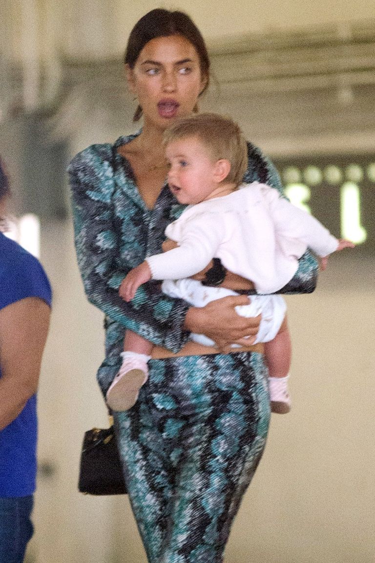 hbz irina shayk baby image direct embed 1516214305