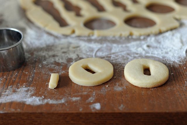 3e39affd4bbb13fe Cut Out Stand.jpg.xxxlarge 2x