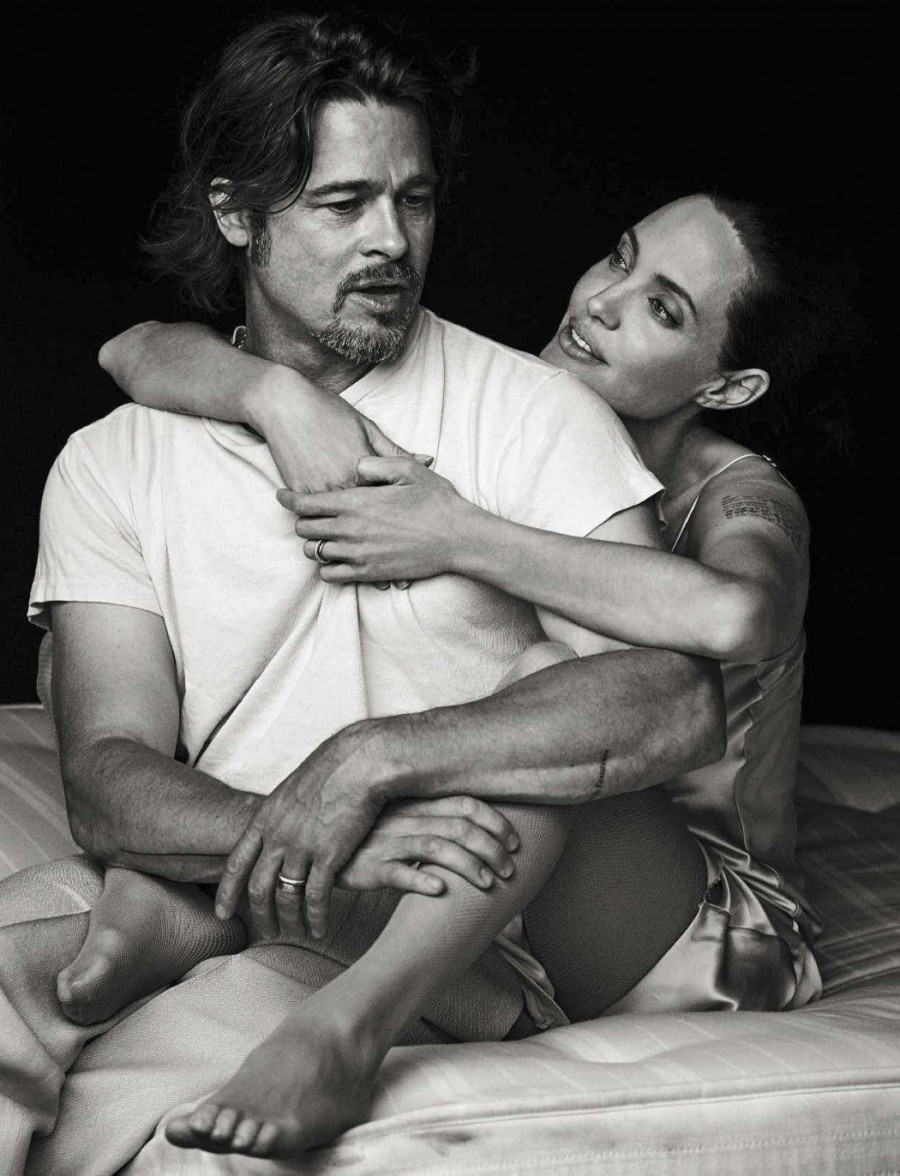 ANGELINA JOLIE BRAD PITT by PETER LINDBERGH 8 1050x1372