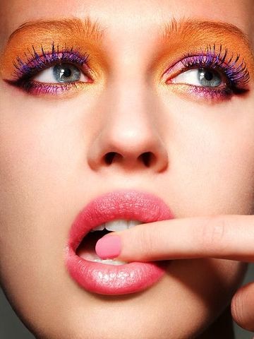 0c9713ce528a89d18dbe88957cc3d929 green makeup blue eye makeup