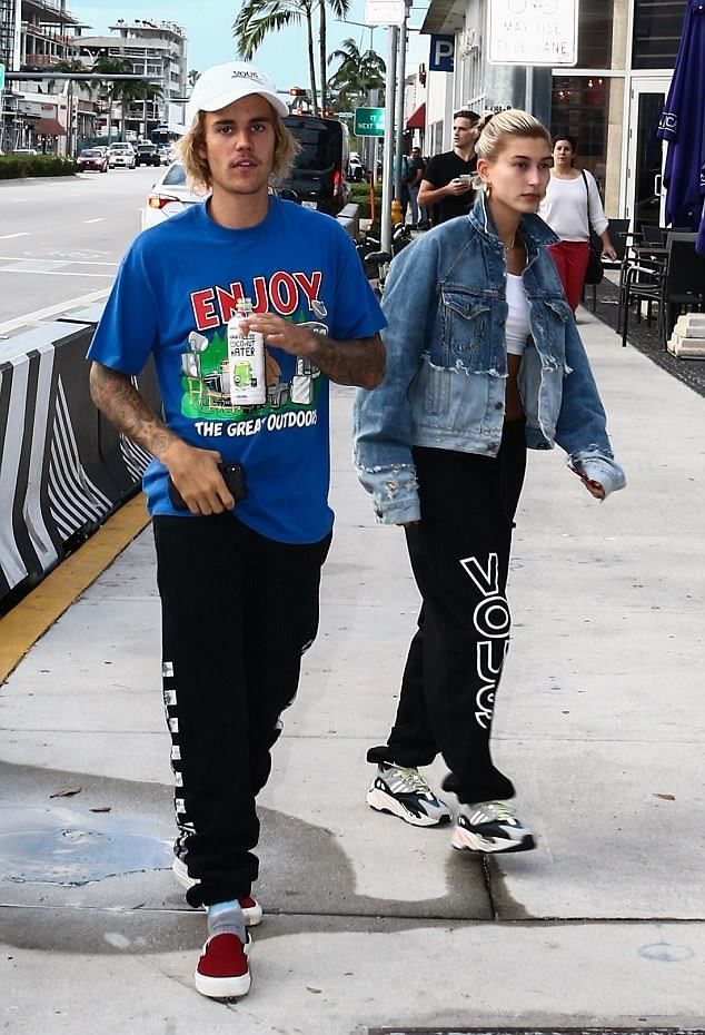 4D2560FE00000578 0 image a 53 1528789833168