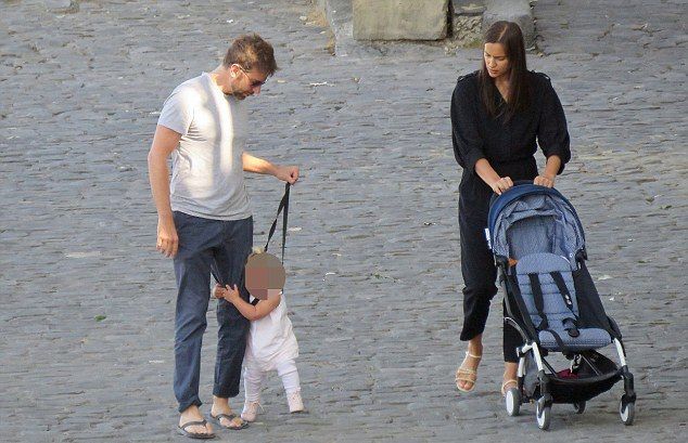 4F86195F00000578 0 image a 64 1535623221243