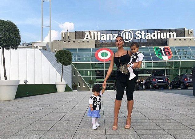 5045920F00000578 0 image a 3 1537131553144