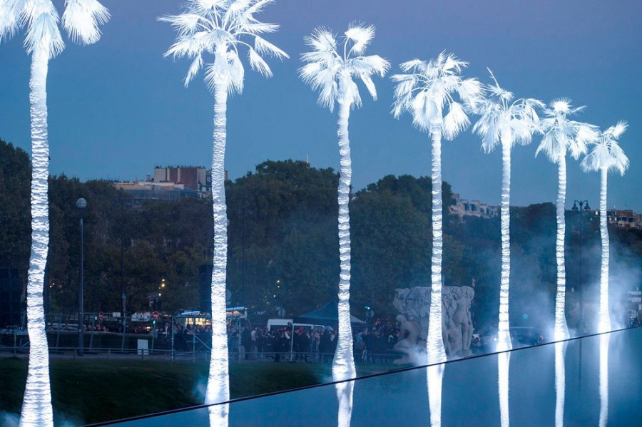 Saint Laurent S19 002