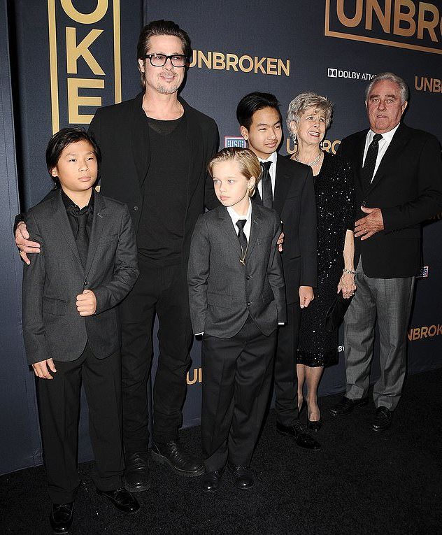 7403662 6494233 image a 35 1544743776530